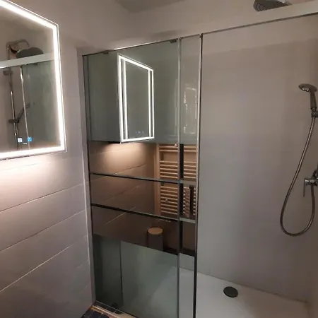 Sunny Mercury - Room In Apartment Cannes Exterior photo