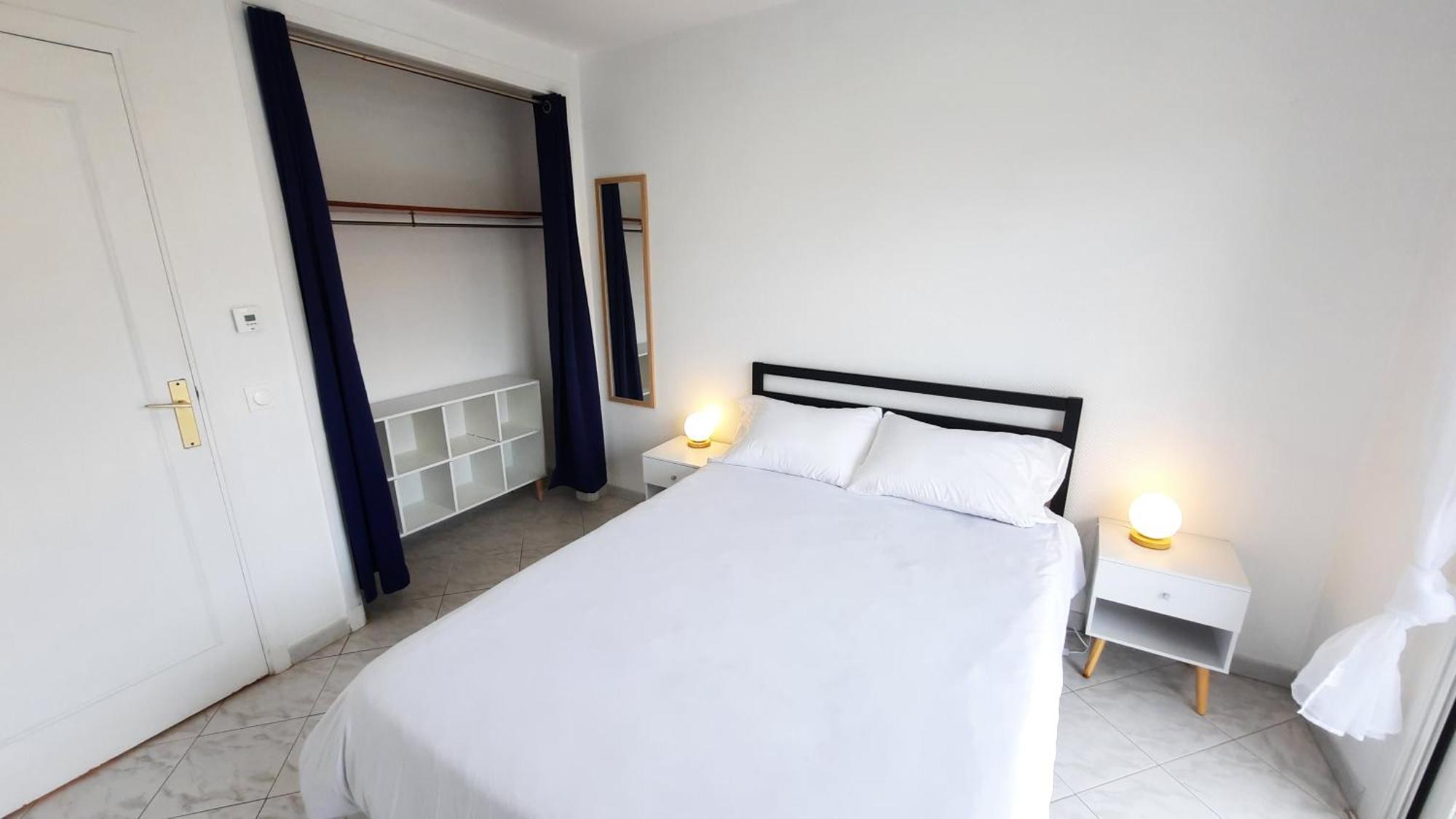 Sunny Mercury - In Homestay Cannes